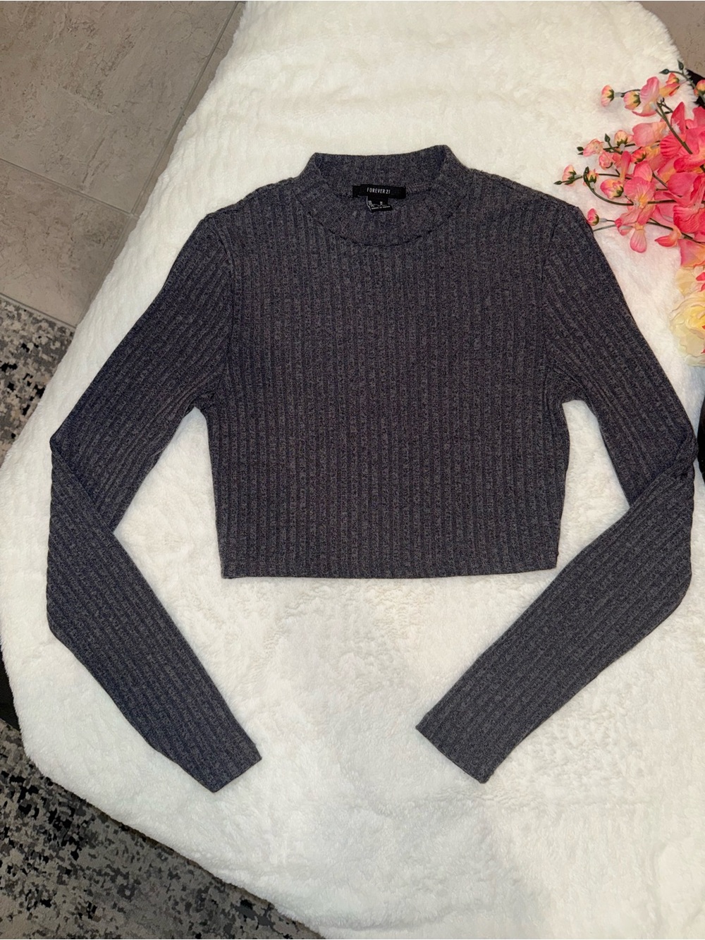 3 x 20$ Forever 21 Charcoal Ribbed Mock Neck Cropped Top Size M